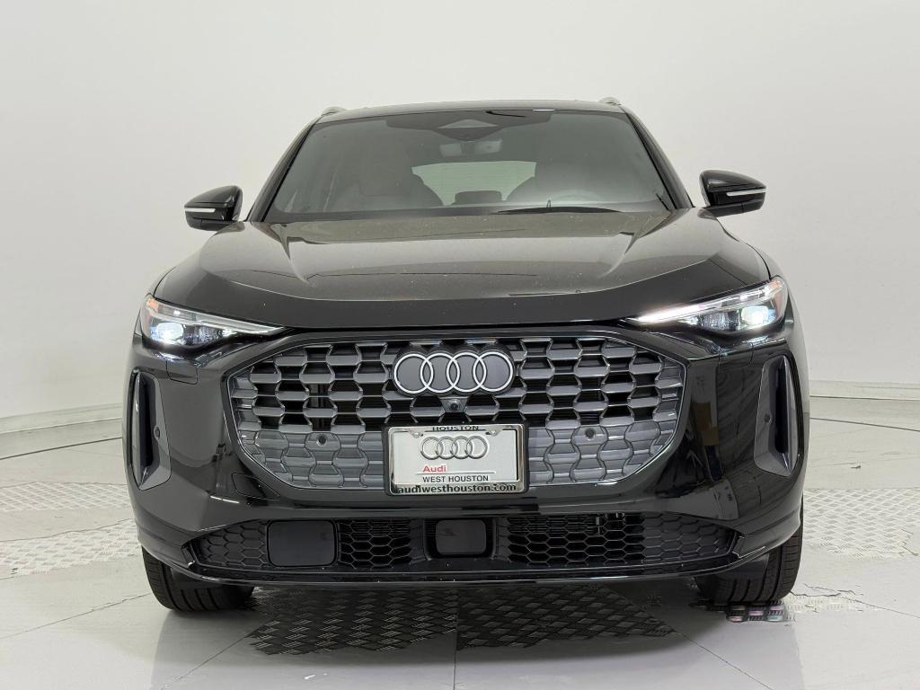 new 2025 Audi Q5 car, priced at $56,371