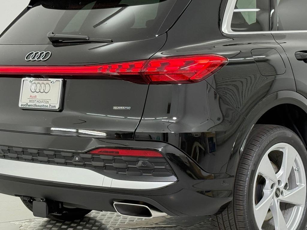 new 2025 Audi Q5 car, priced at $56,371