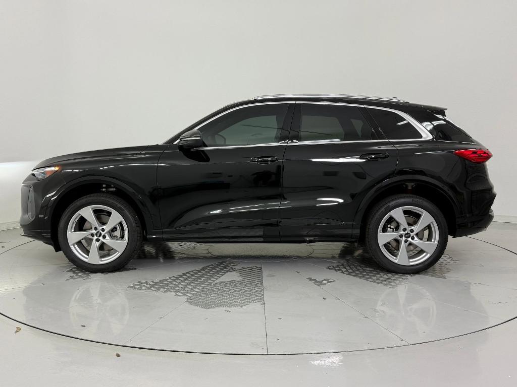 new 2025 Audi Q5 car, priced at $56,371