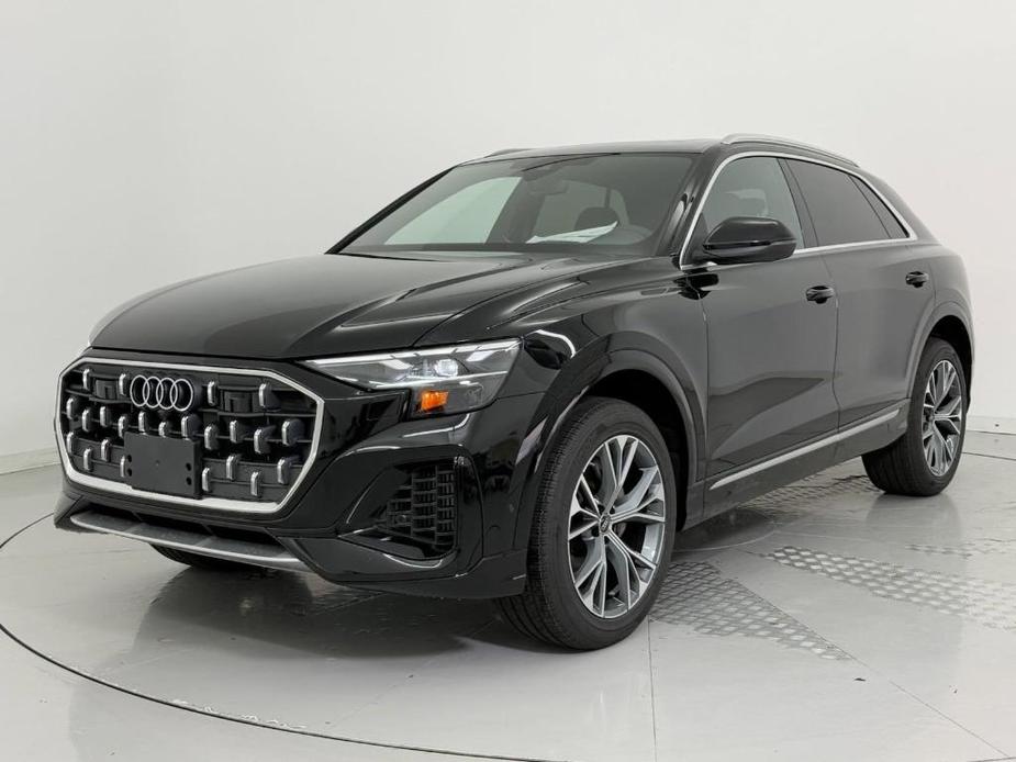 new 2025 Audi Q8 car, priced at $71,861