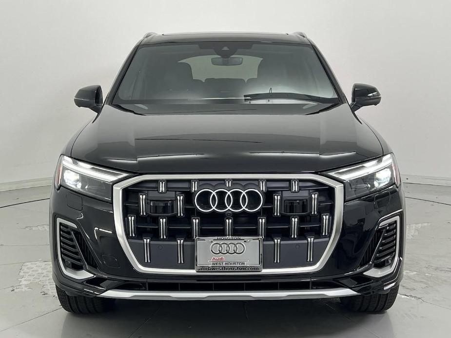 new 2025 Audi Q7 car, priced at $72,012