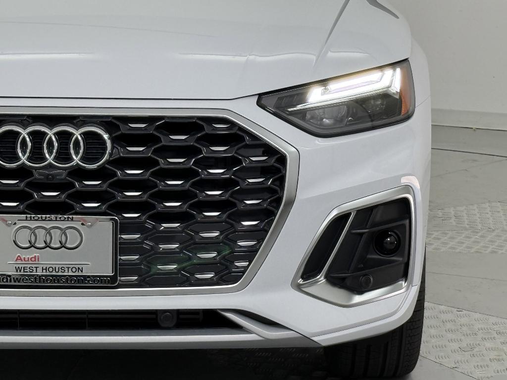 new 2025 Audi Q5 car, priced at $56,731