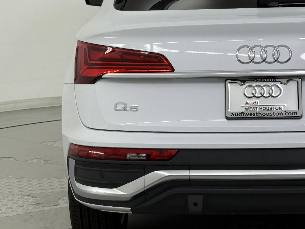 new 2025 Audi Q5 car, priced at $56,731