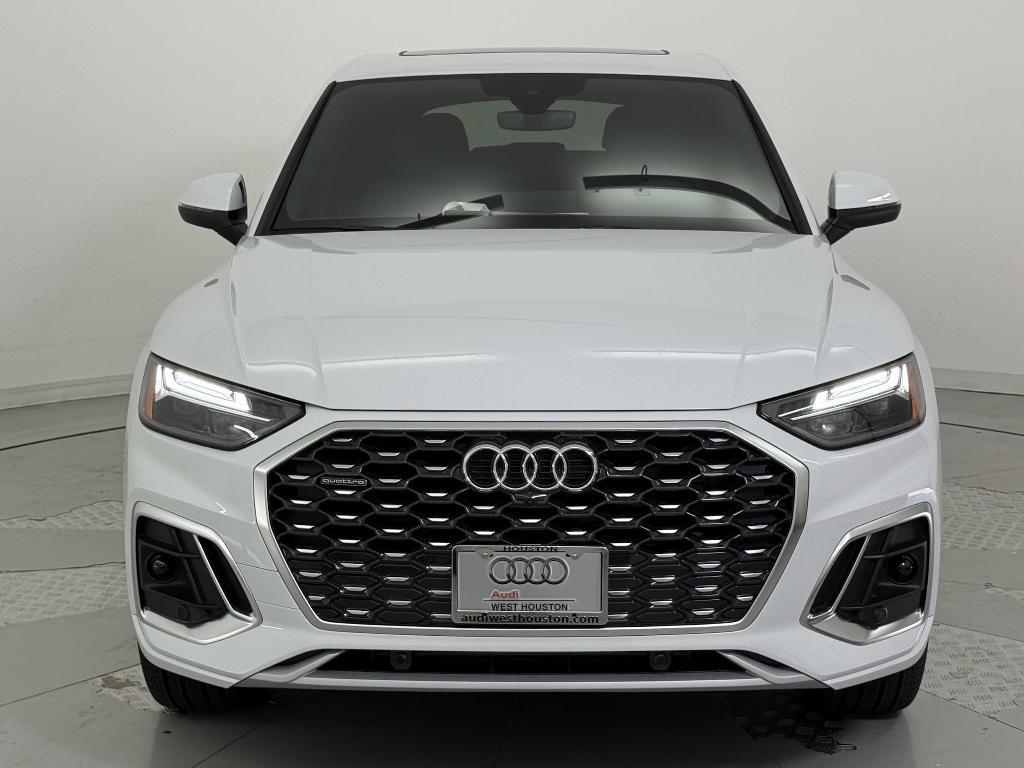 new 2025 Audi Q5 car, priced at $56,731