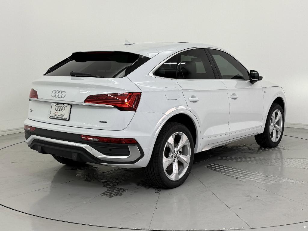 new 2025 Audi Q5 car, priced at $56,731