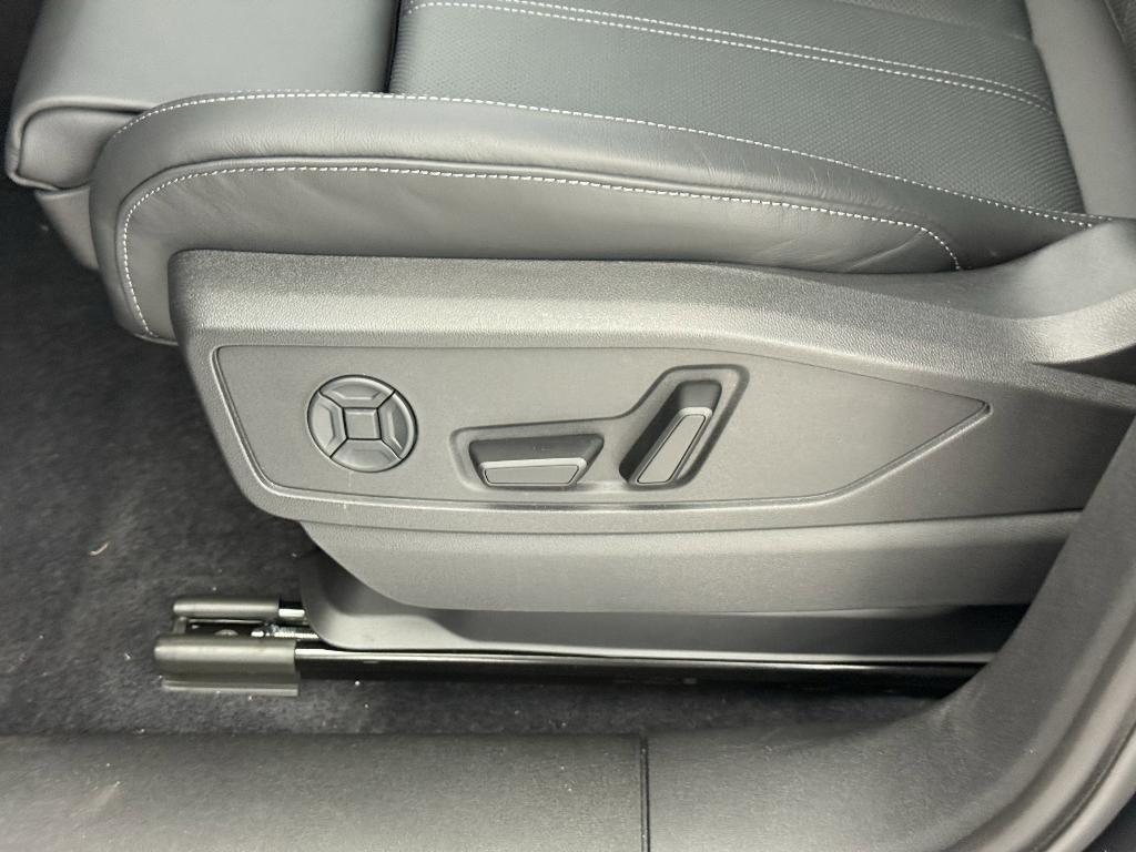 new 2025 Audi Q5 car, priced at $58,371
