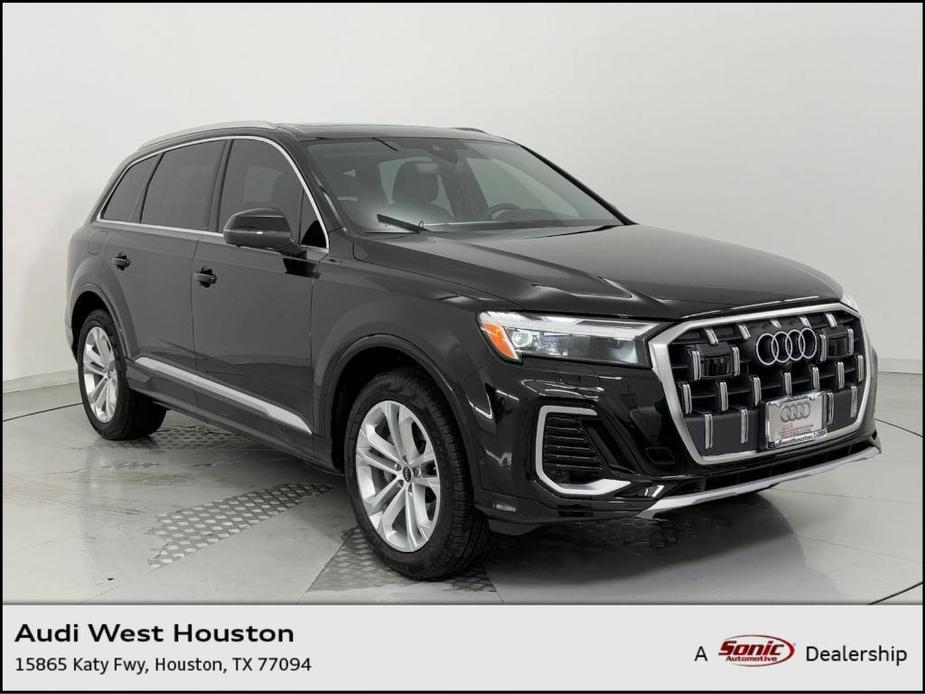 new 2025 Audi Q7 car, priced at $62,321