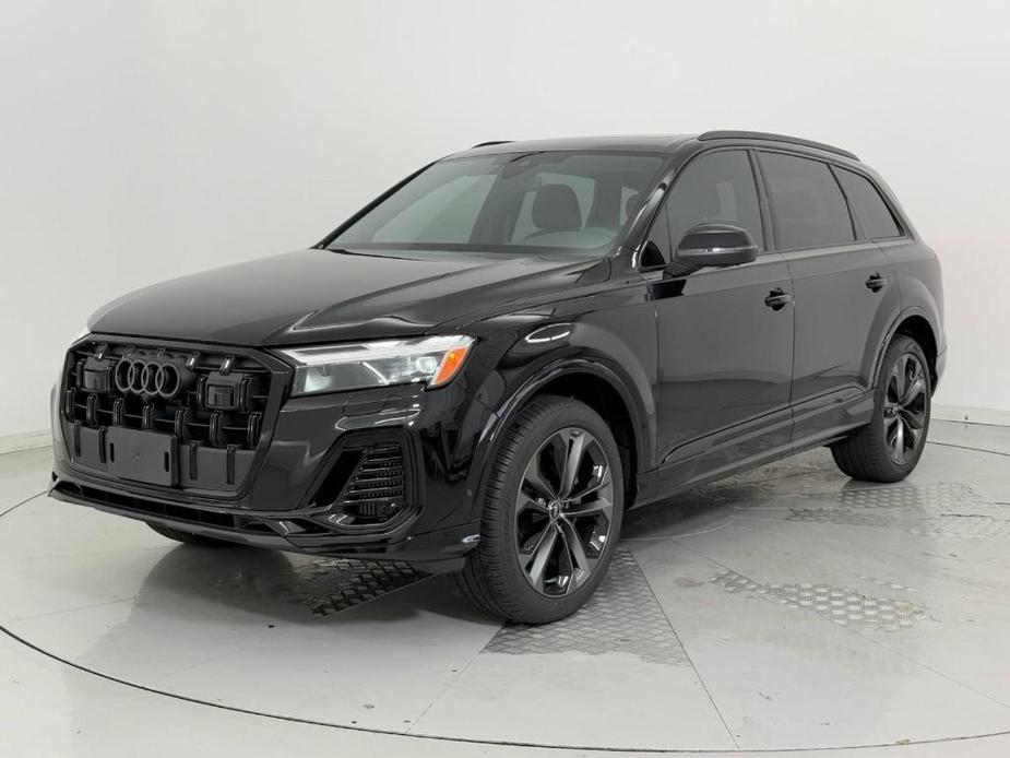 new 2025 Audi Q7 car, priced at $68,421