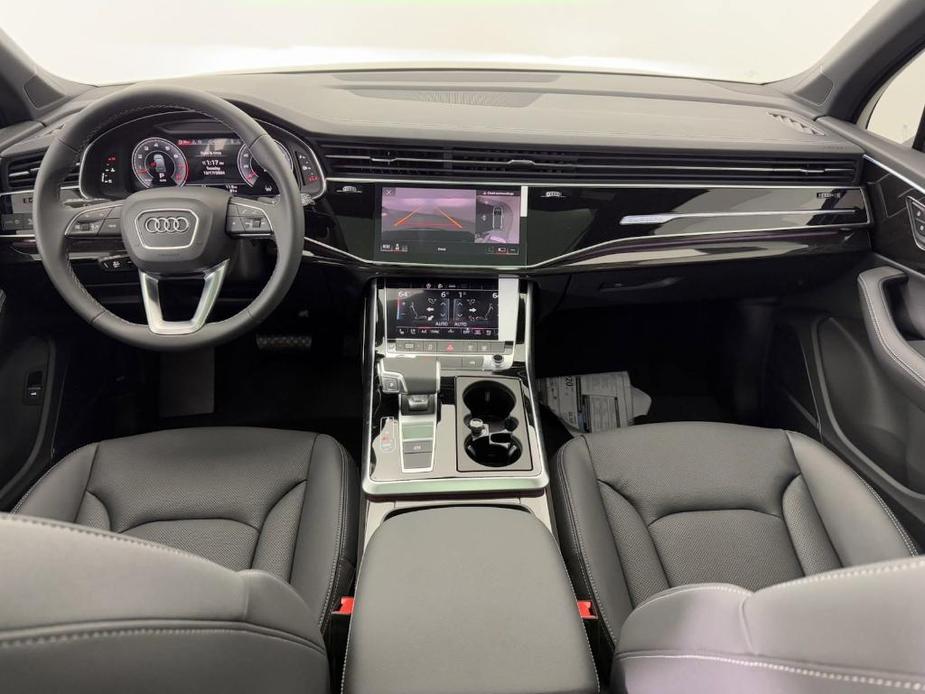 new 2025 Audi Q7 car, priced at $68,421