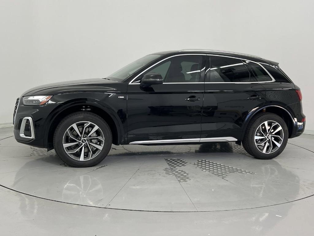 new 2025 Audi Q5 car, priced at $47,512