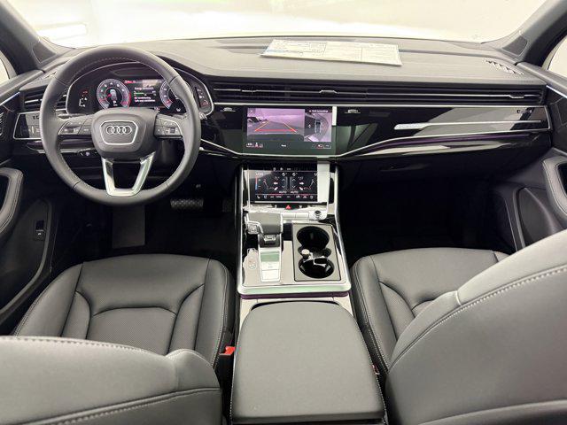 new 2025 Audi Q7 car, priced at $70,561