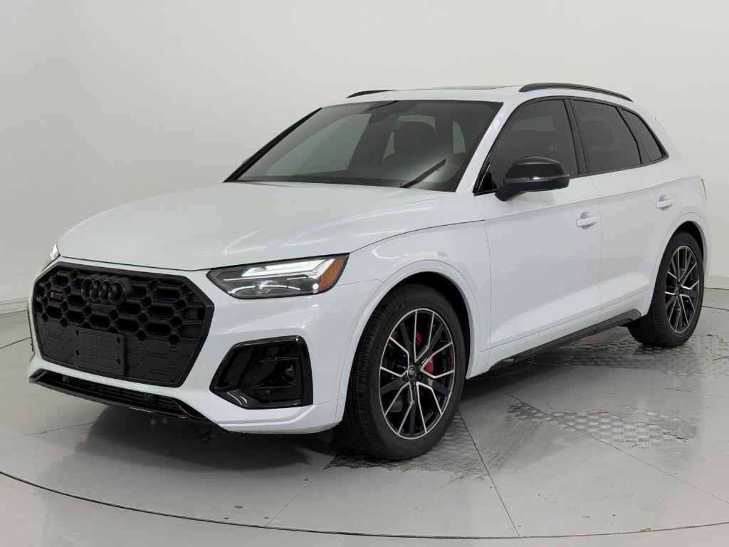 new 2025 Audi SQ5 car, priced at $70,001