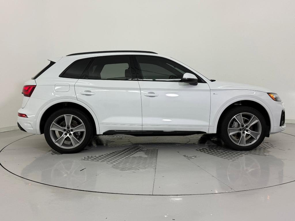 used 2025 Audi Q5 car, priced at $43,998