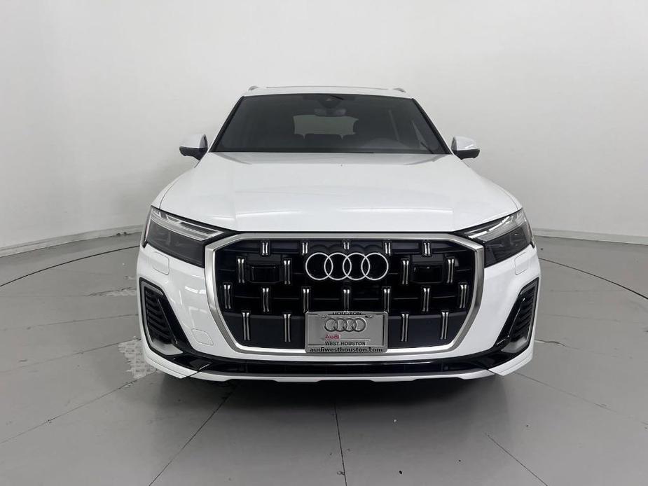 new 2025 Audi Q7 car, priced at $71,892