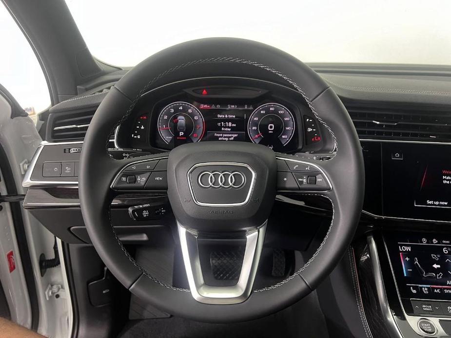 new 2025 Audi Q7 car, priced at $71,892