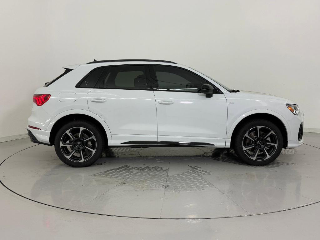 new 2025 Audi Q3 car, priced at $44,871