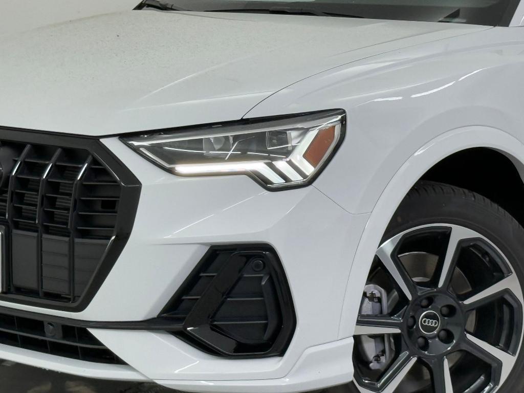 new 2025 Audi Q3 car, priced at $44,871