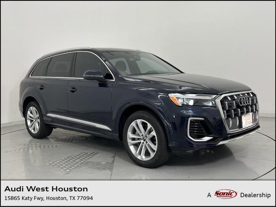 new 2025 Audi Q7 car, priced at $71,801