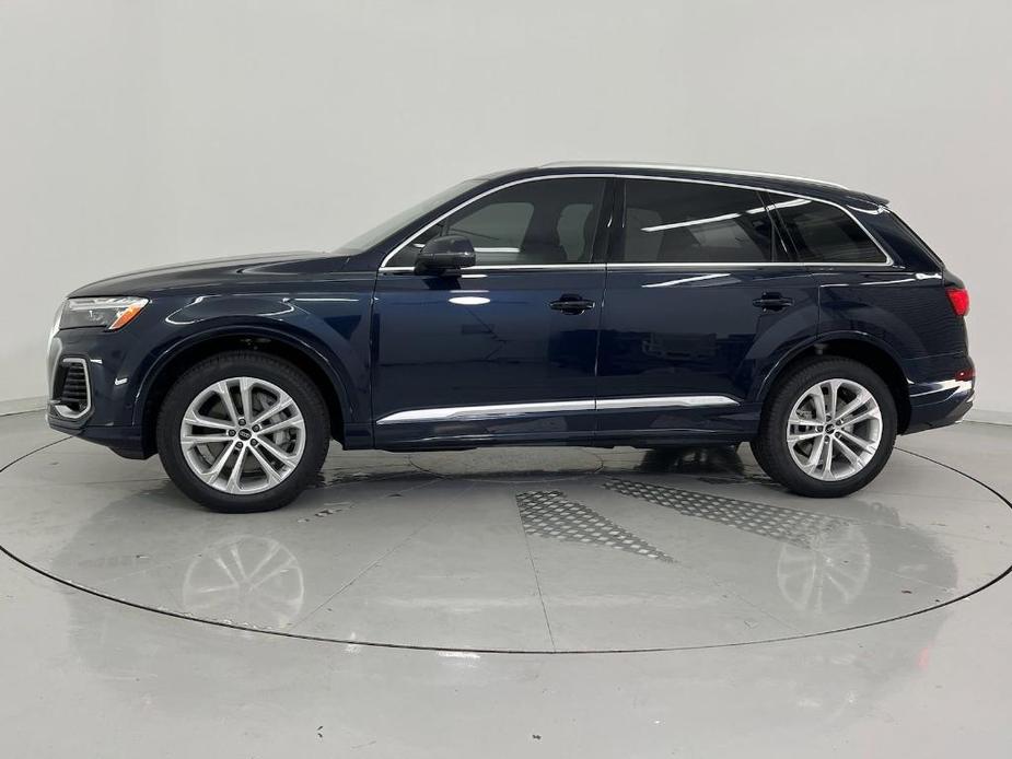 new 2025 Audi Q7 car, priced at $71,801