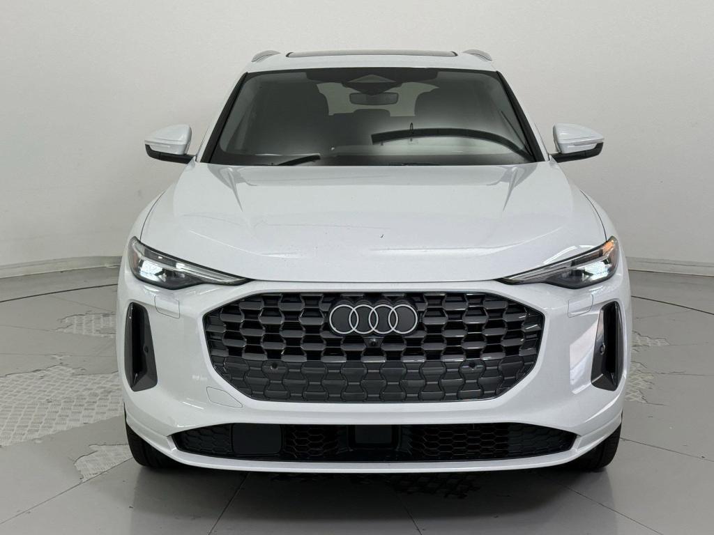 new 2025 Audi Q5 car, priced at $56,392