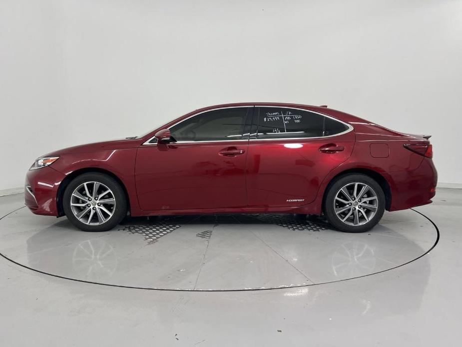 used 2018 Lexus ES 300h car, priced at $27,998