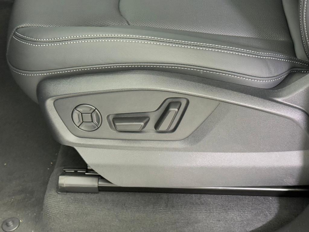 new 2026 Audi Q7 car, priced at $72,561