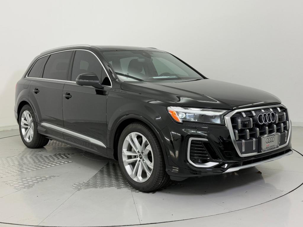 new 2026 Audi Q7 car, priced at $72,561