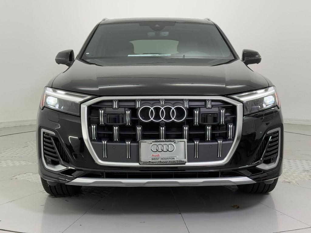 new 2026 Audi Q7 car, priced at $72,561