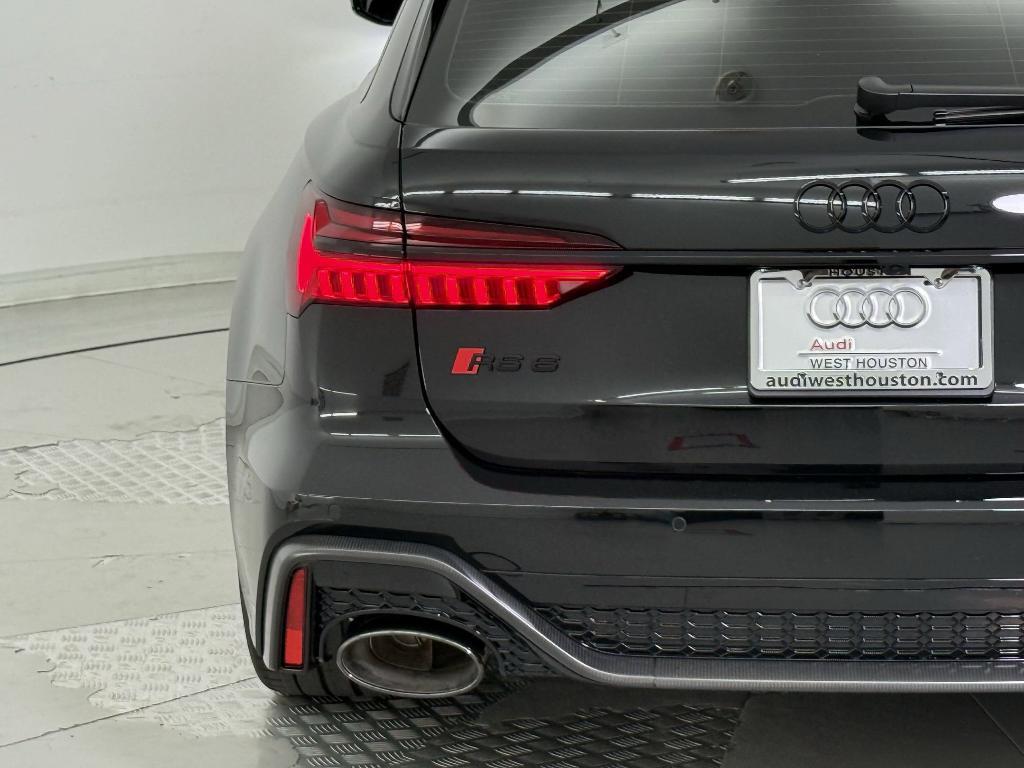 new 2025 Audi RS 6 Avant car, priced at $142,995