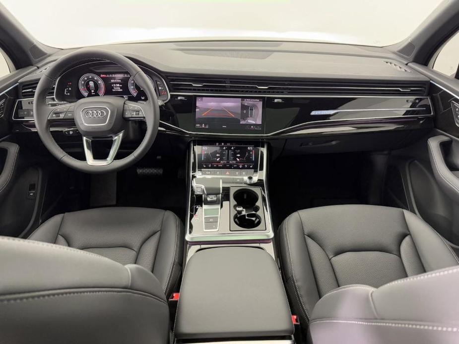 new 2025 Audi Q7 car, priced at $68,291