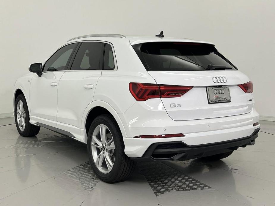 new 2024 Audi Q3 car, priced at $45,402