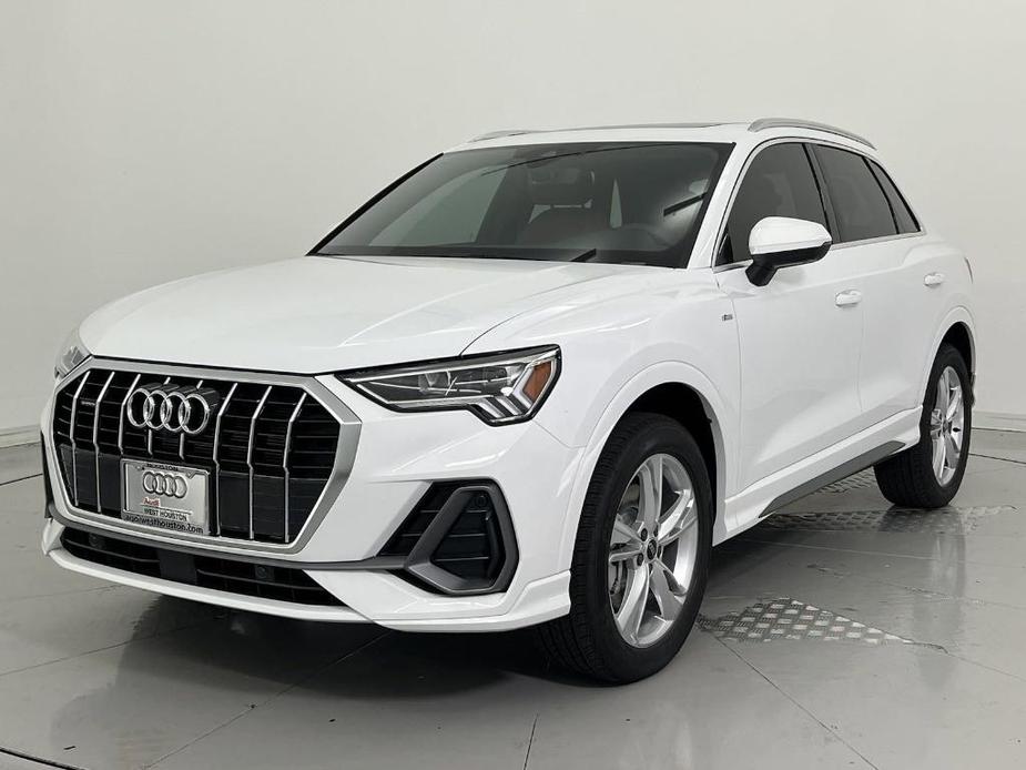 new 2024 Audi Q3 car, priced at $45,402