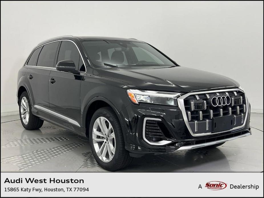 new 2025 Audi Q7 car, priced at $70,901