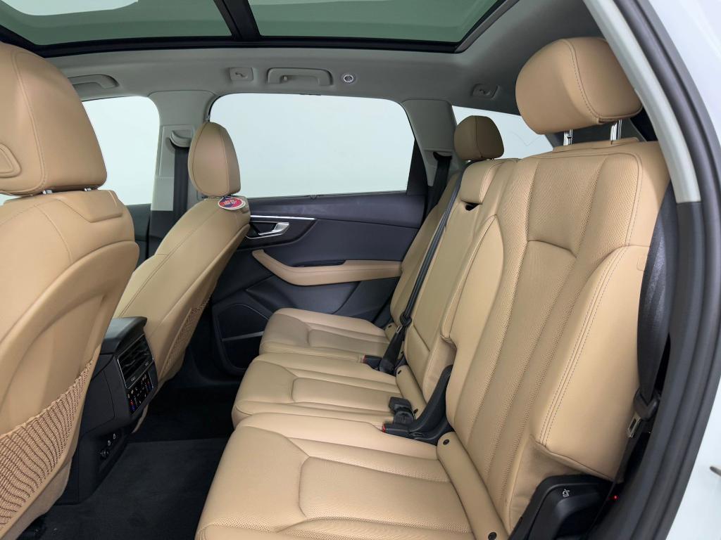 used 2025 Audi Q7 car, priced at $59,498