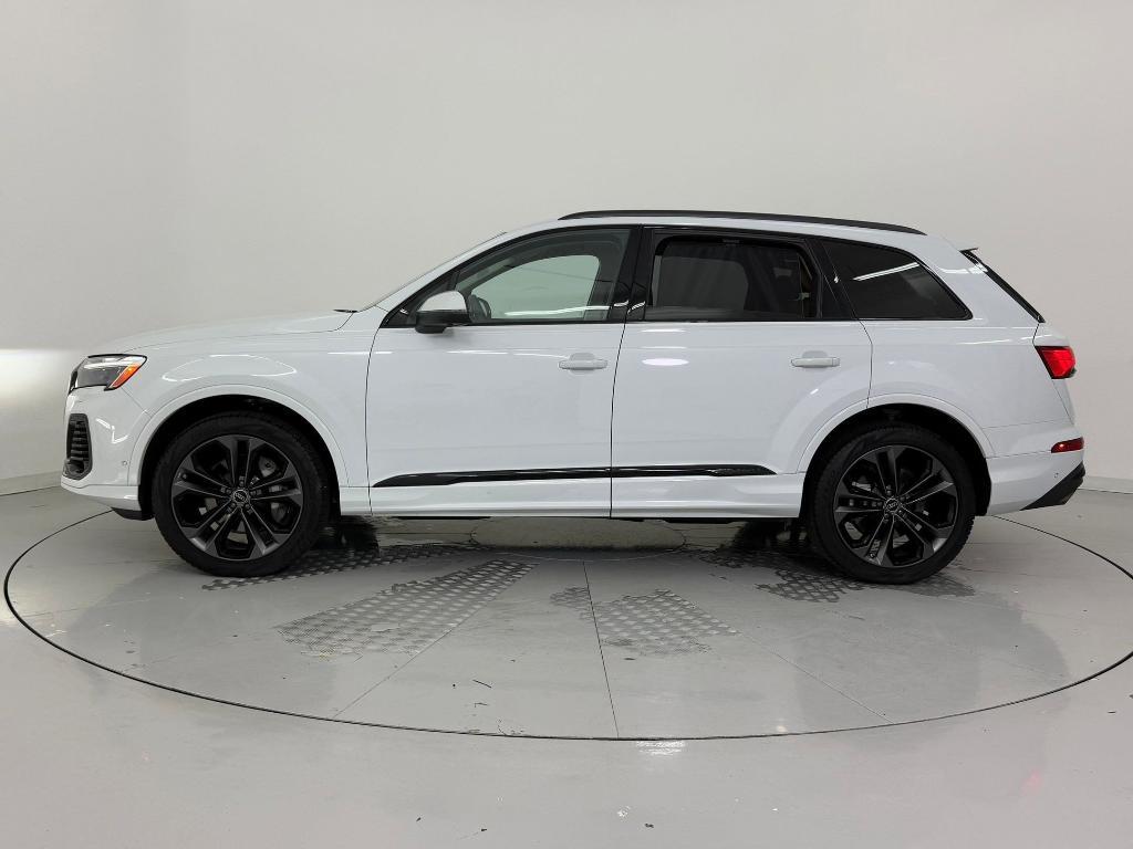 used 2025 Audi Q7 car, priced at $59,498