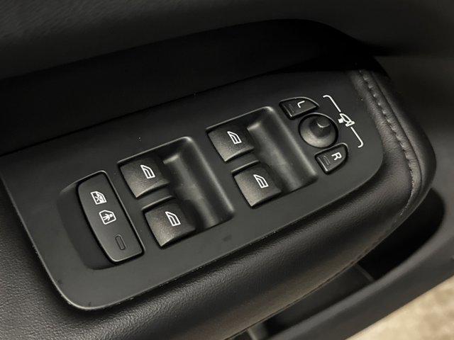 used 2023 Volvo XC60 car, priced at $29,999