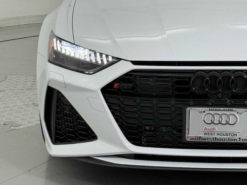 new 2025 Audi RS 6 Avant car, priced at $143,740
