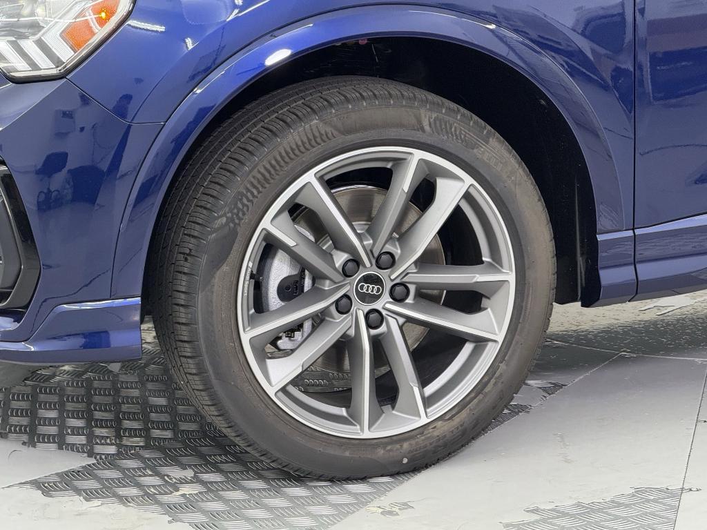 new 2025 Audi Q3 car, priced at $43,801