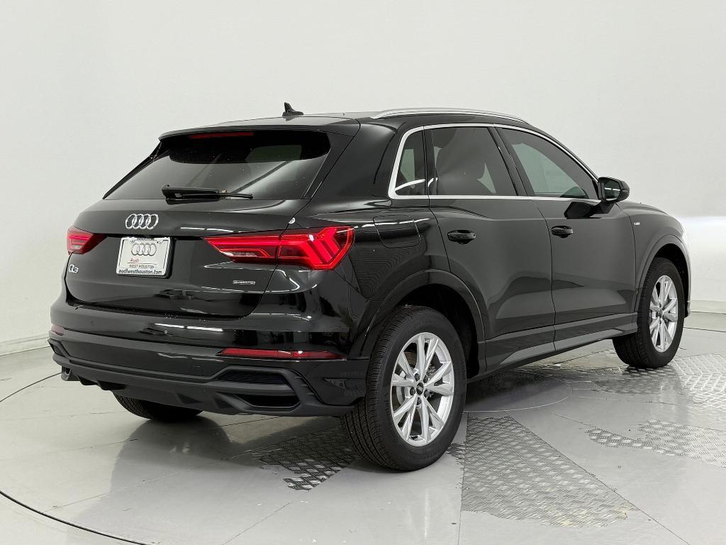 new 2025 Audi Q3 car, priced at $42,171