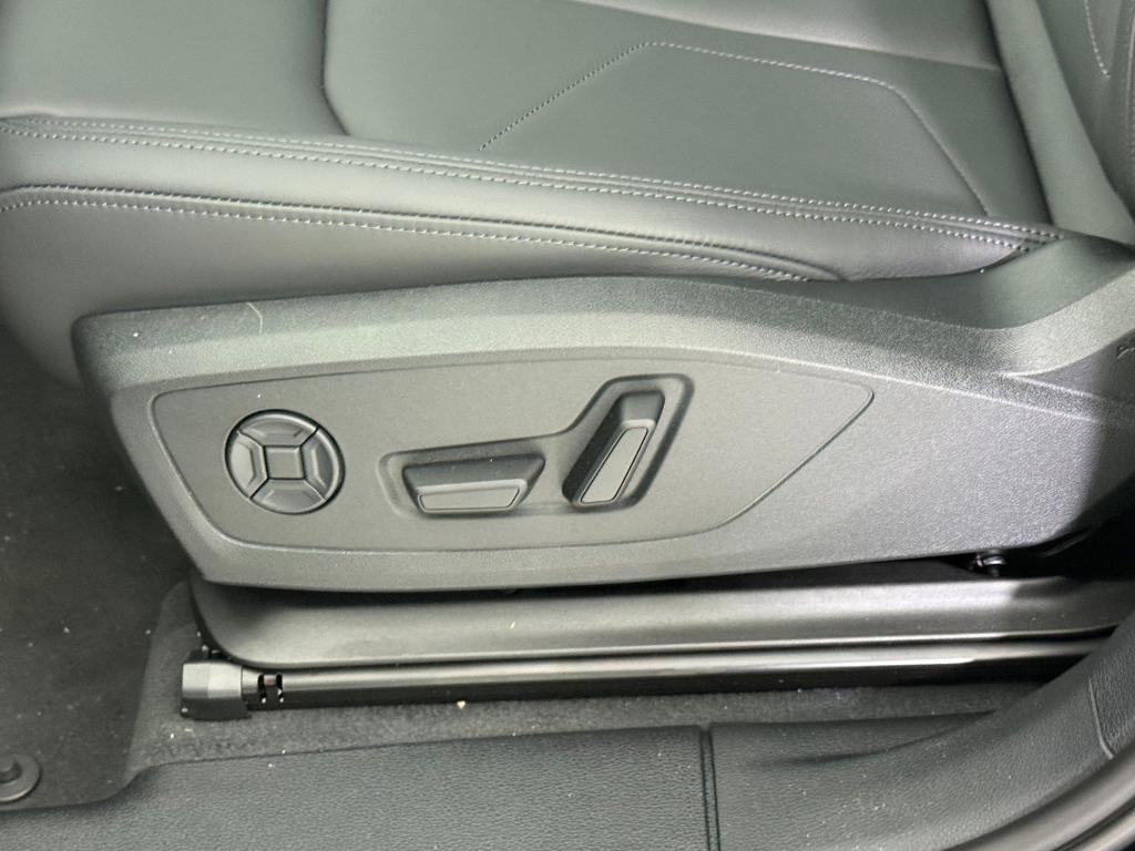 new 2025 Audi Q3 car, priced at $42,171