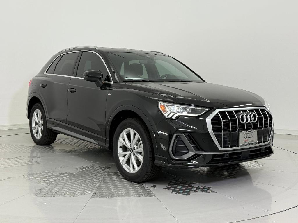 new 2025 Audi Q3 car, priced at $42,171