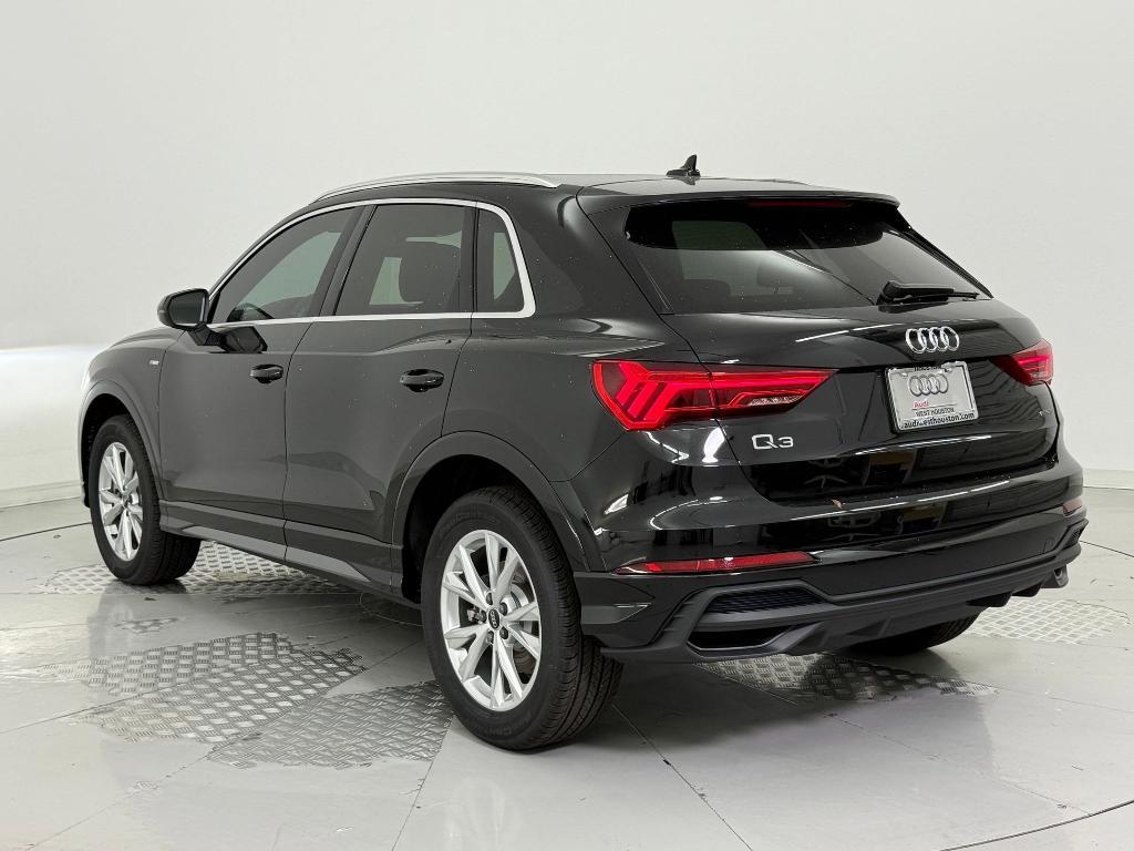 new 2025 Audi Q3 car, priced at $42,171