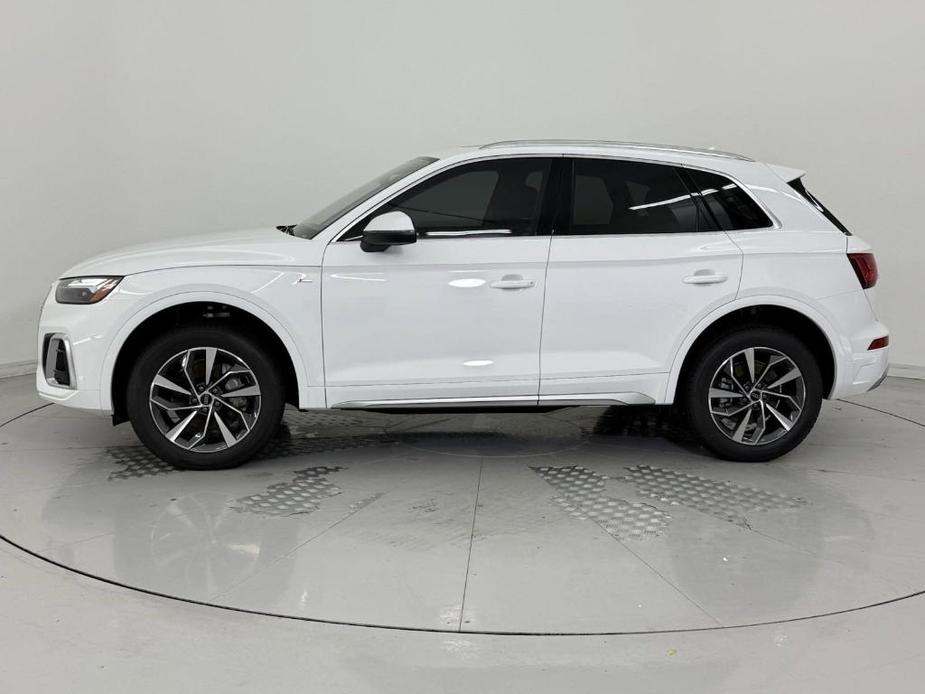 new 2025 Audi Q5 car, priced at $53,601