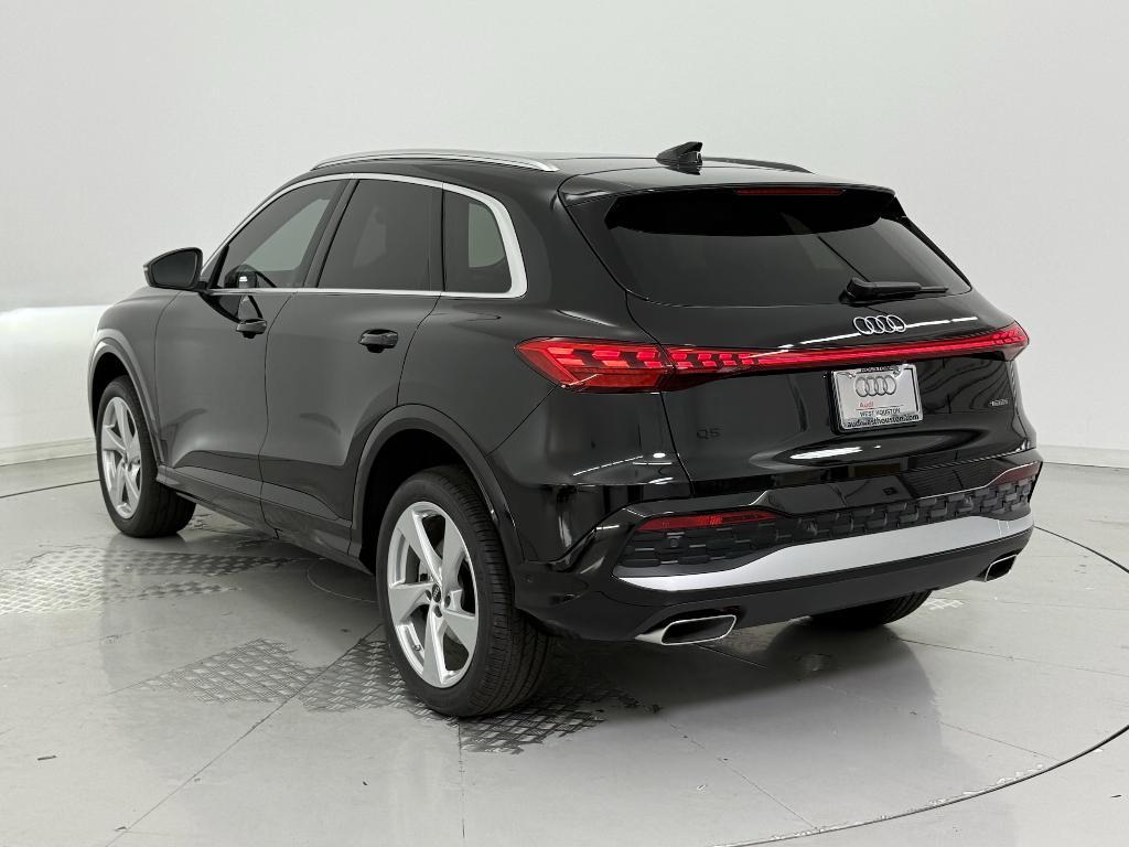 new 2025 Audi Q5 car, priced at $59,461