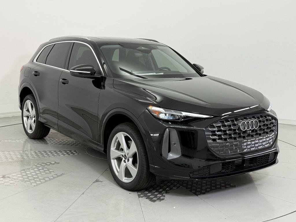 new 2025 Audi Q5 car, priced at $56,392