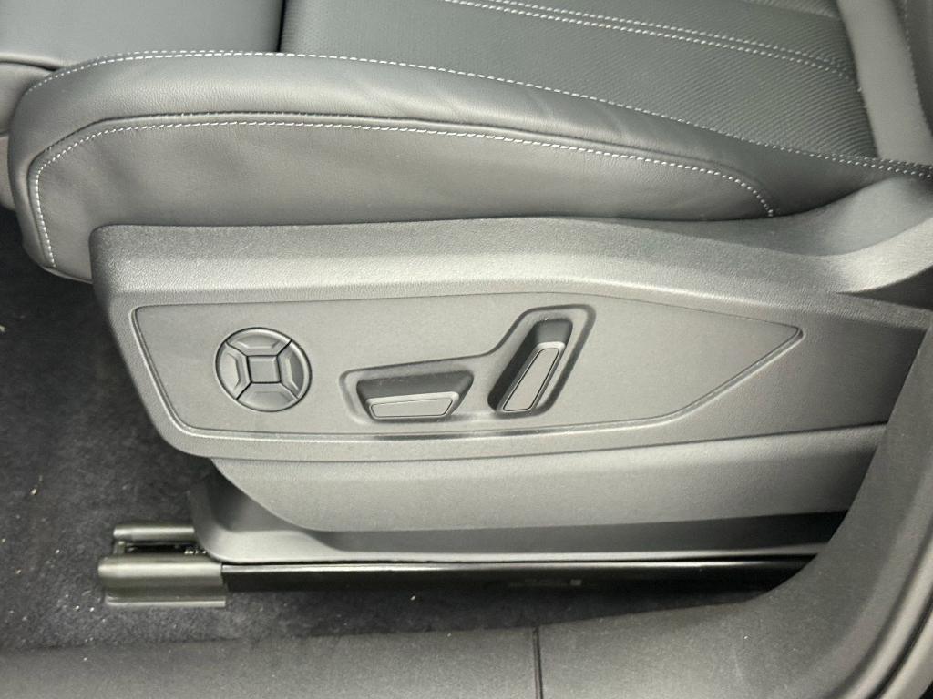 new 2025 Audi Q5 car, priced at $56,392