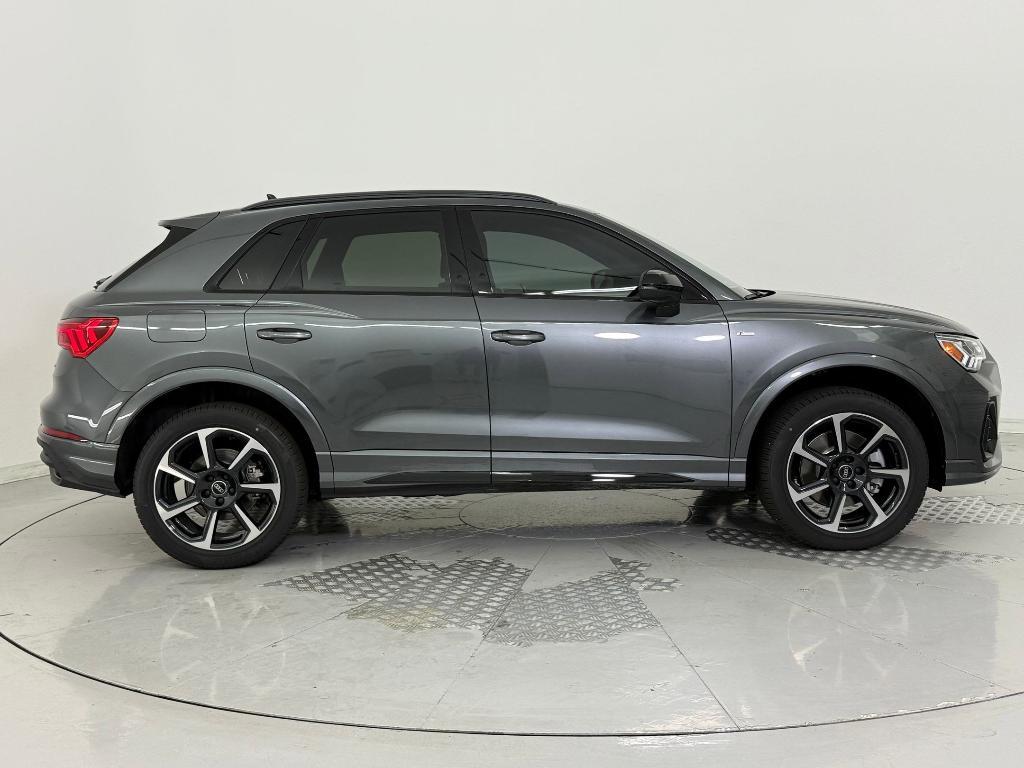 new 2025 Audi Q3 car, priced at $44,871