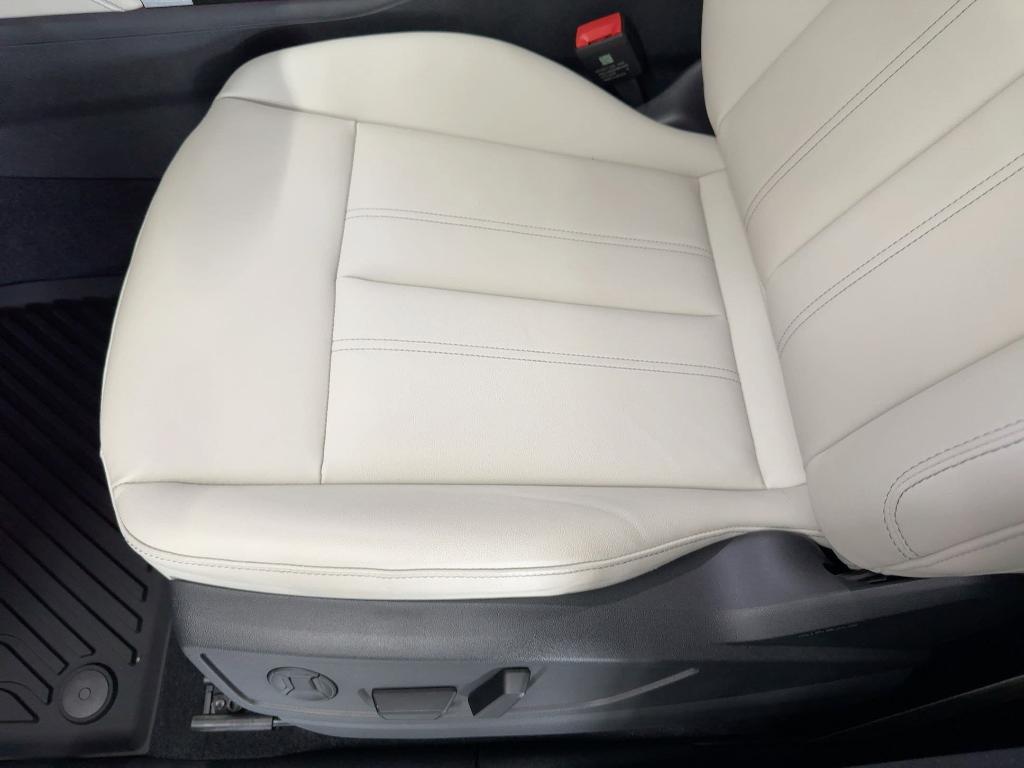 new 2025 Audi Q5 car, priced at $51,381