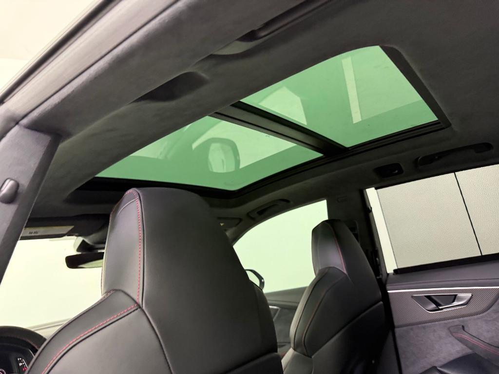 new 2025 Audi RS Q8 car, priced at $134,401