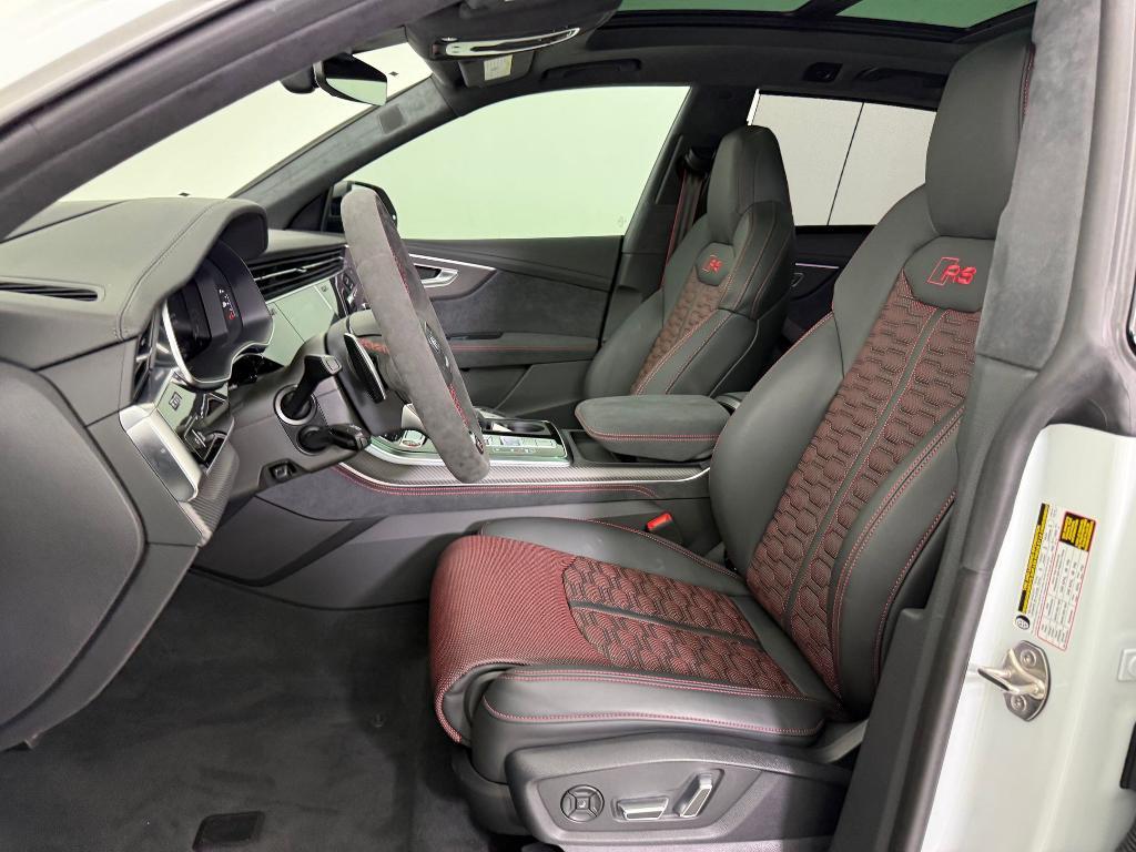 new 2025 Audi RS Q8 car, priced at $134,401